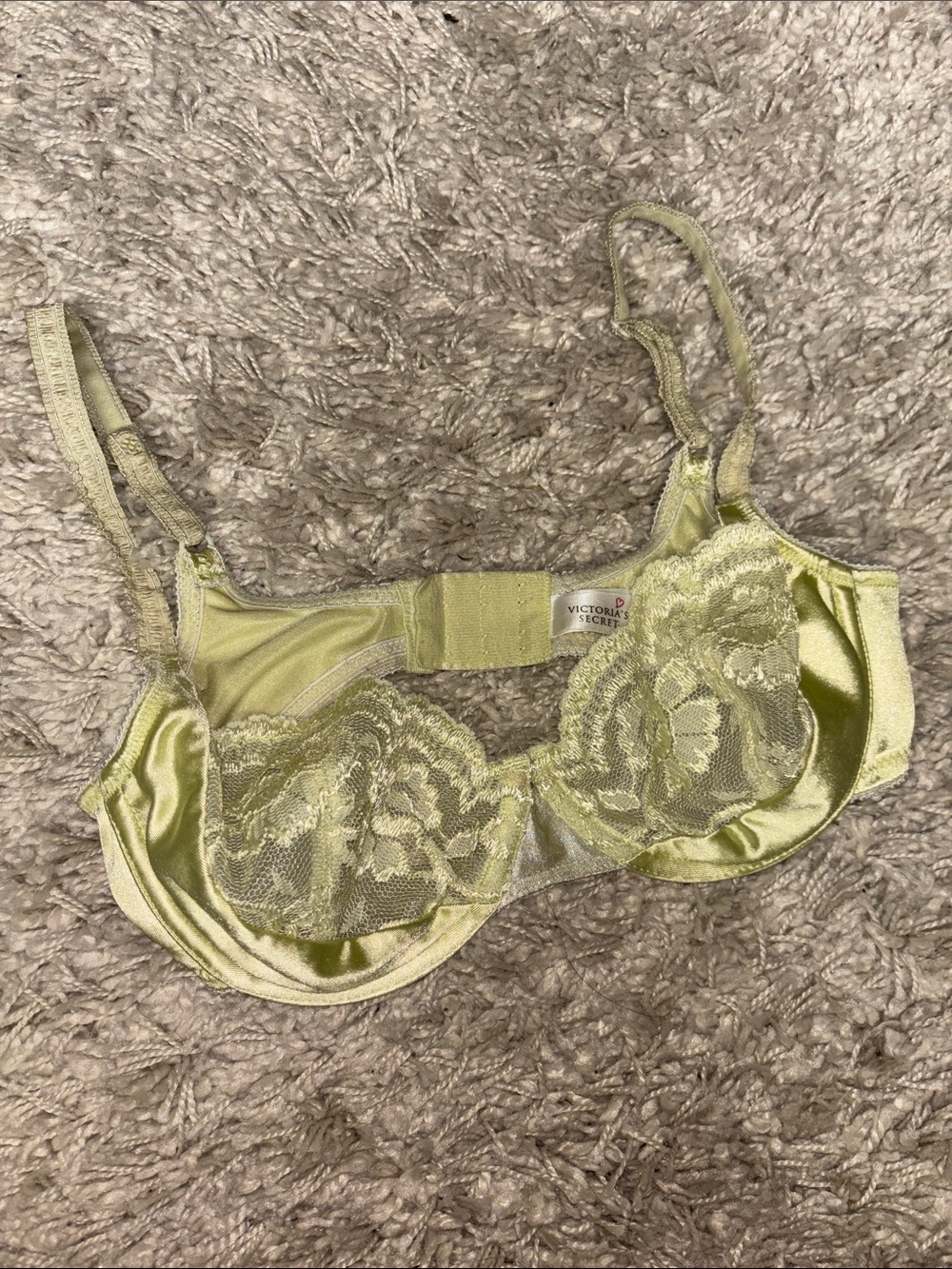 Victoria's Secret Lace & Satin Underwire Bra